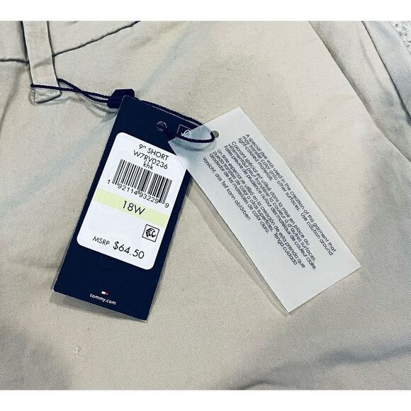 Tommy Hilfiger Women's Hollywood 9 Inch Chino Short - Picture 4 of 6